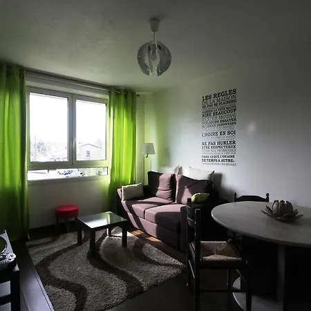 Appartement Les Eglantines דירה